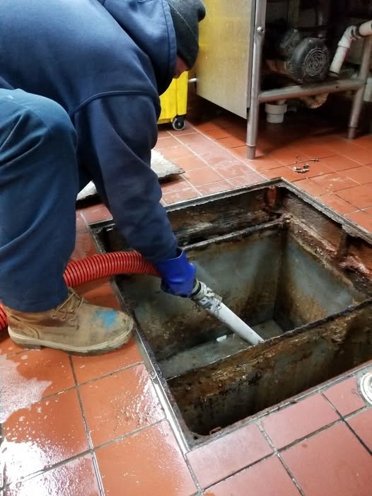 شفط دهون وصفايات المطاعم